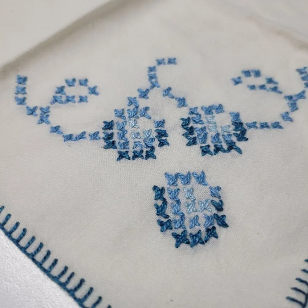 Embroidered‎ Napkin Vintage Linen Handmade Flowers Stitched Blue 10 Inch Blue
